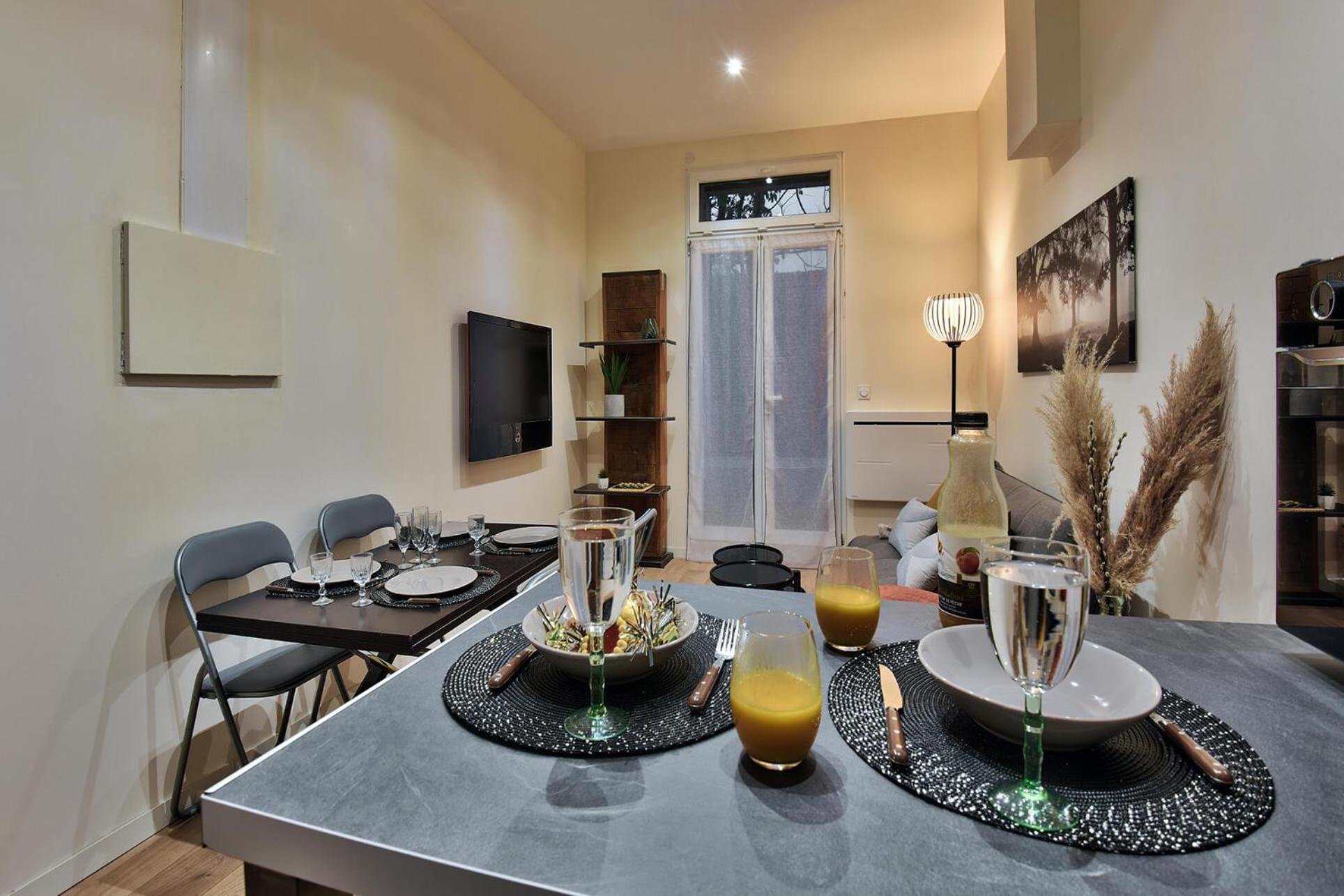 L'Appart Chic - Terrasse - Proche Lyon & Tram วีเลอร์บาน ภายนอก รูปภาพ